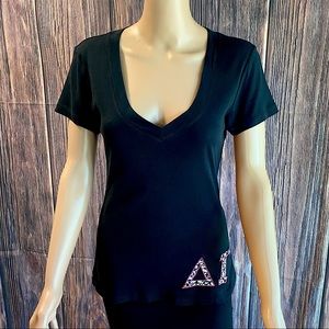 Delta Gamma sorority fraternity black white & pink old navy size medium